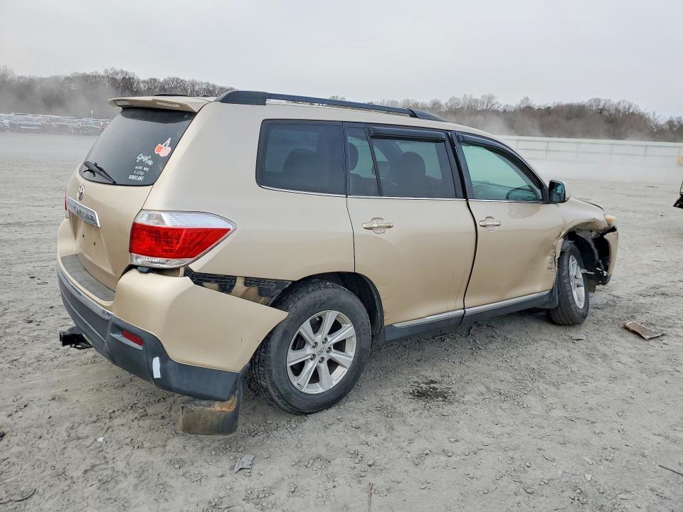 2012 Toyota Highlander se