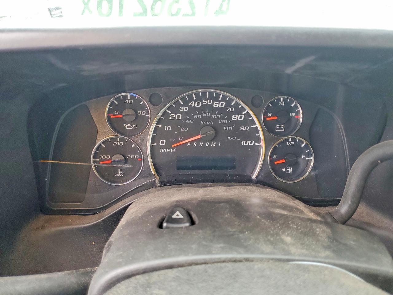 2016 GMC Savana BOX Truck