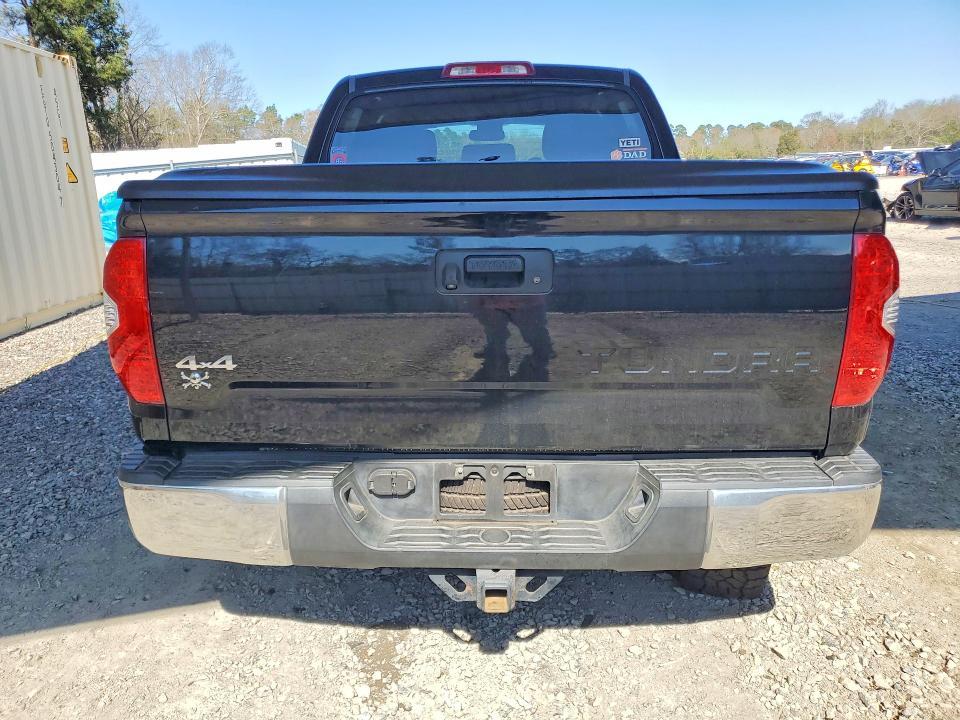 2015 Toyota Tundra SR5