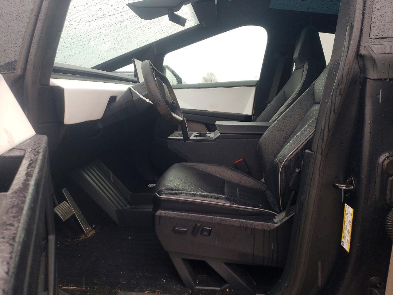 2024 Tesla Cybertruck