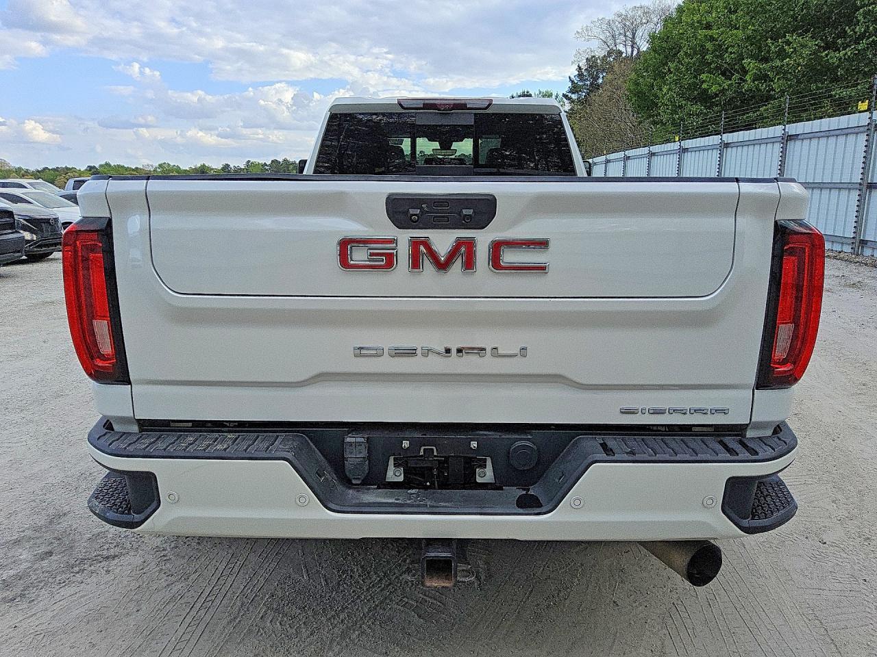 2020 GMC Sierra K3500 Denali