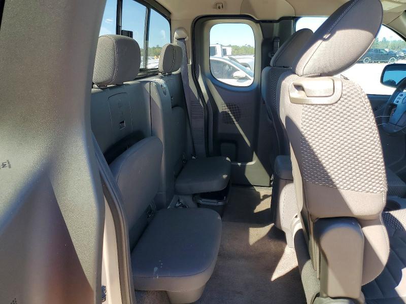2014 Nissan Frontier Desert Runner