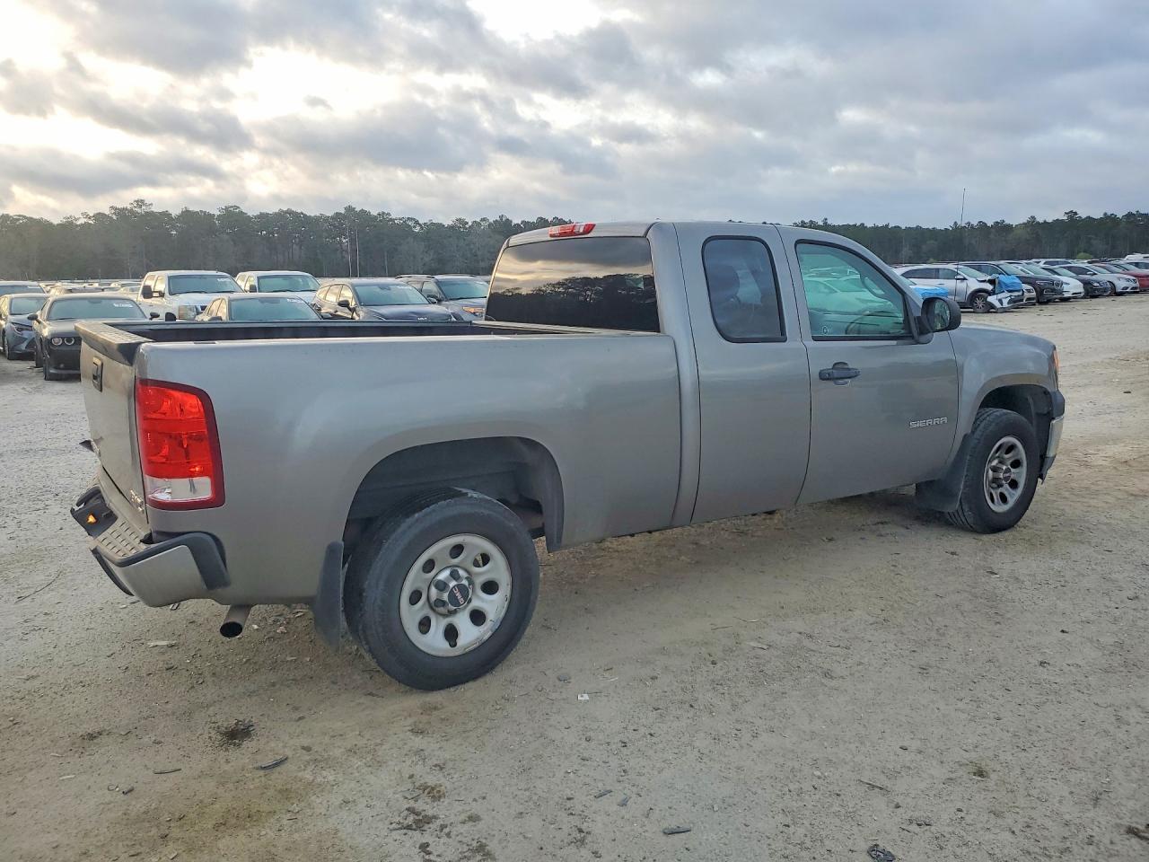 2013 GMC Sierra C1500