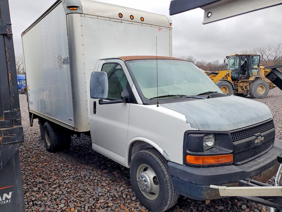 2007 Chev Rolet Express BOX Truck