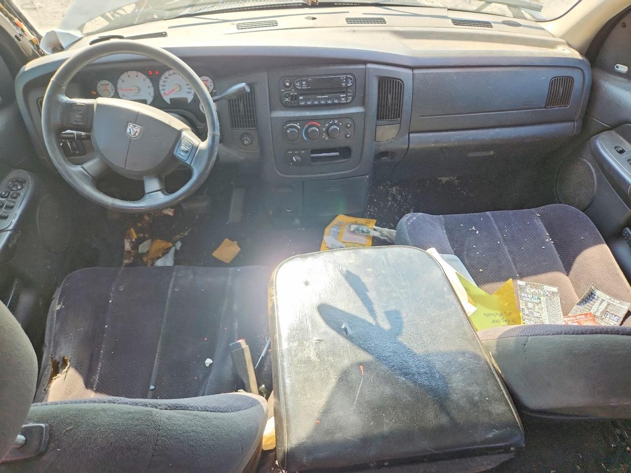 2004 Dodge RAM 1500 ST