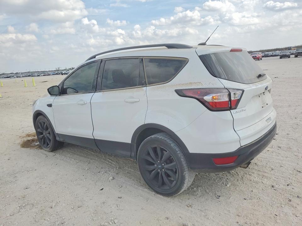 2018 Ford Escape se