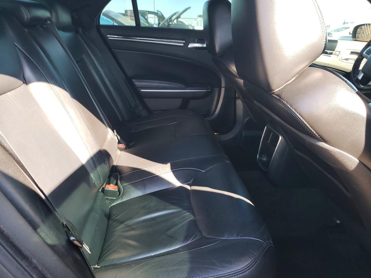 2011 Chrysler 300 Limited