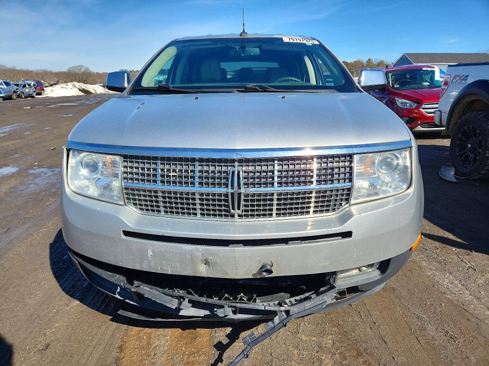 2009 Lincoln Townhouse MKX