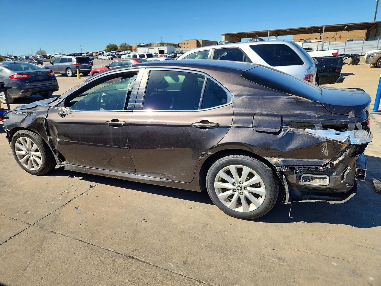 2018 Toyota Camry le