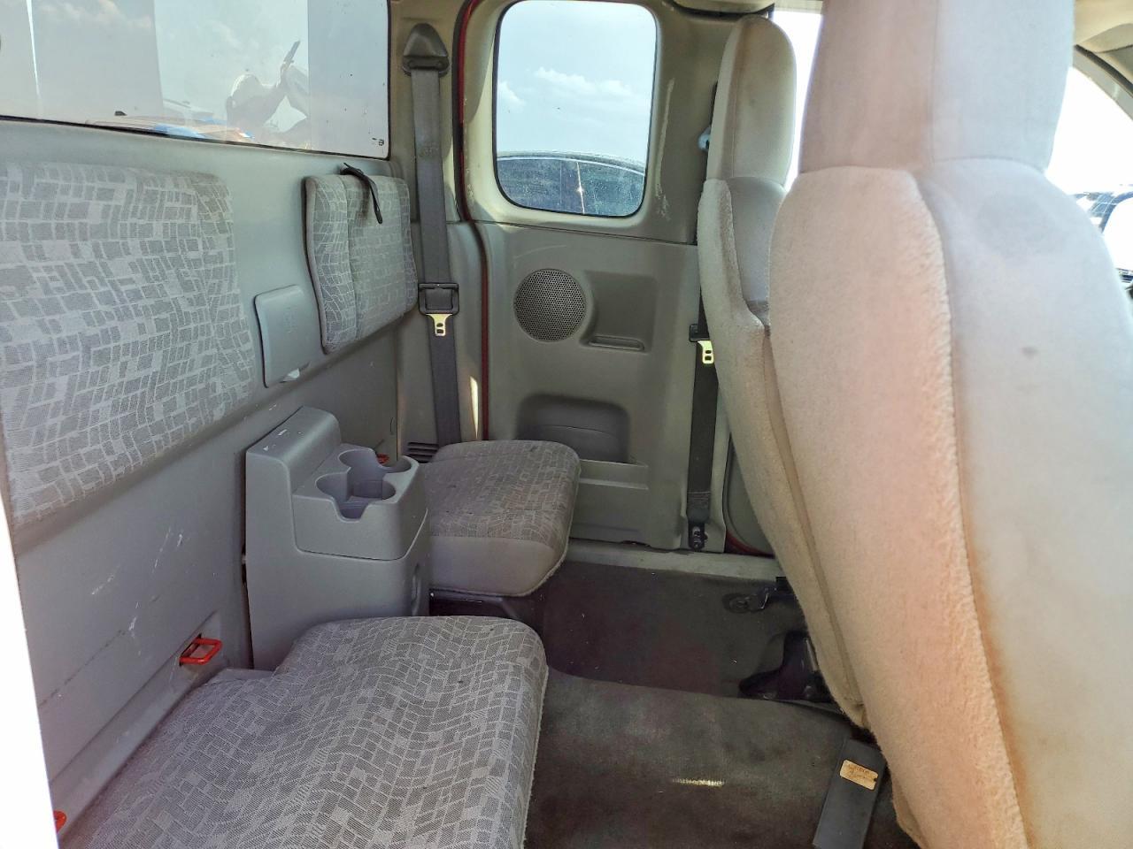 2008 Isuzu I-290