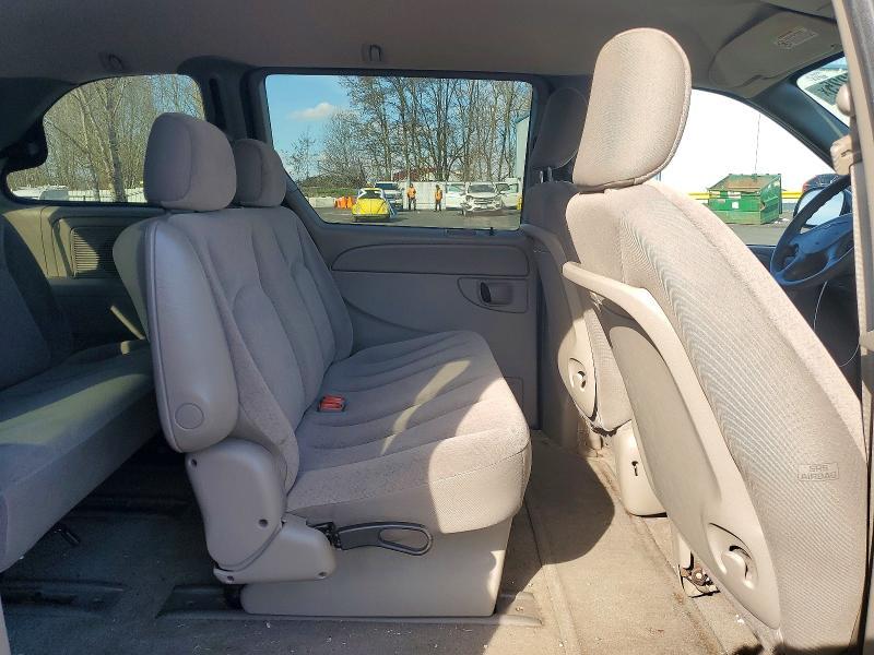 2003 Chrysler Voyager lx