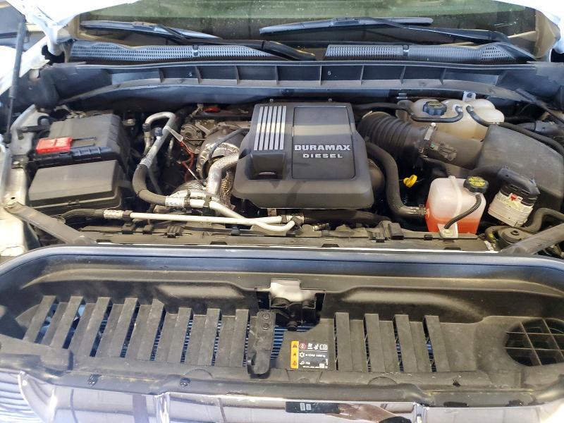 2025 GMC Sierra K1500 SLT