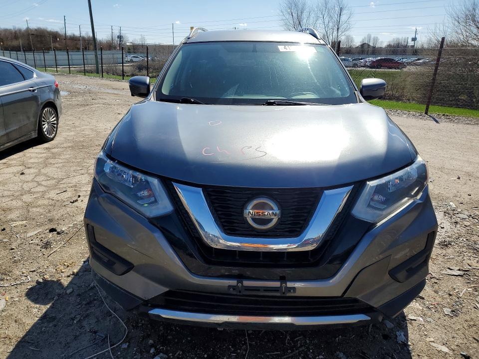 2018 Nissan Rogue sv