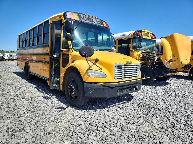 2011 Freigliner 2011 Thom SAF-T-LINER C2-School Bus