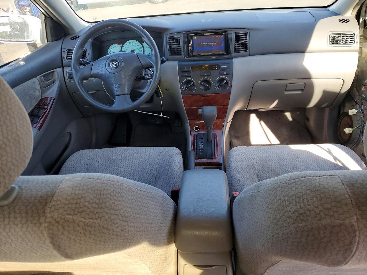 2003 Toyota Corolla le