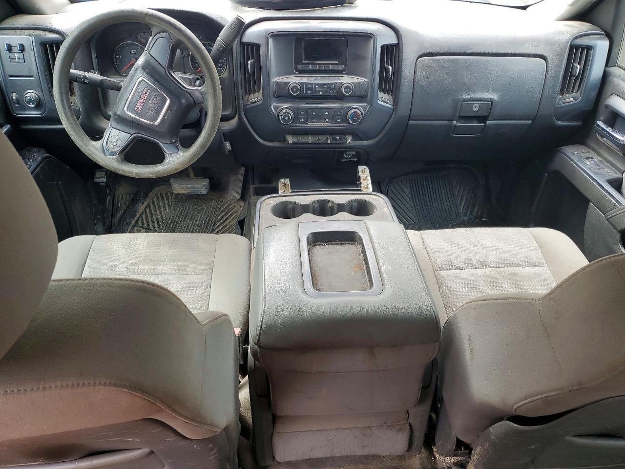 2015 GMC Sierra 3500 Flatbed Truck