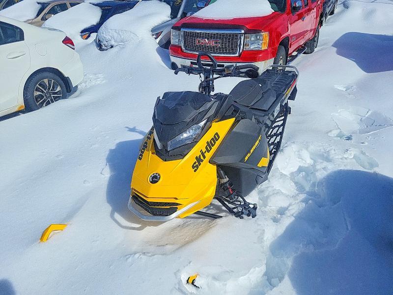 2023 Skidoo Snowmobile