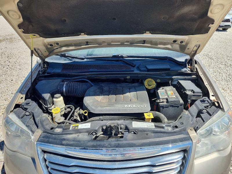 2014 Chrysler Town & Country Touring