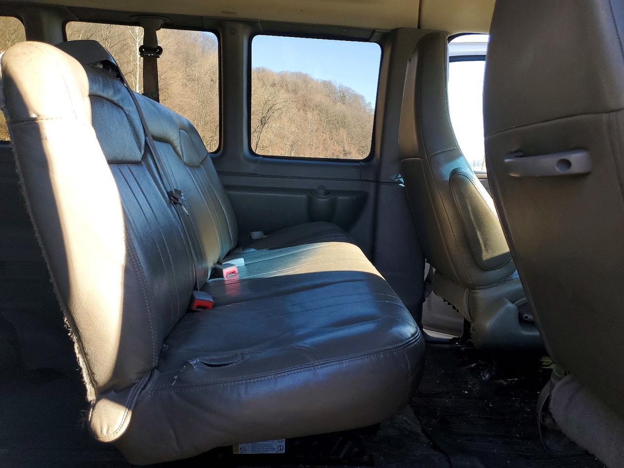 2016 Chevrolet Express G3500 LS