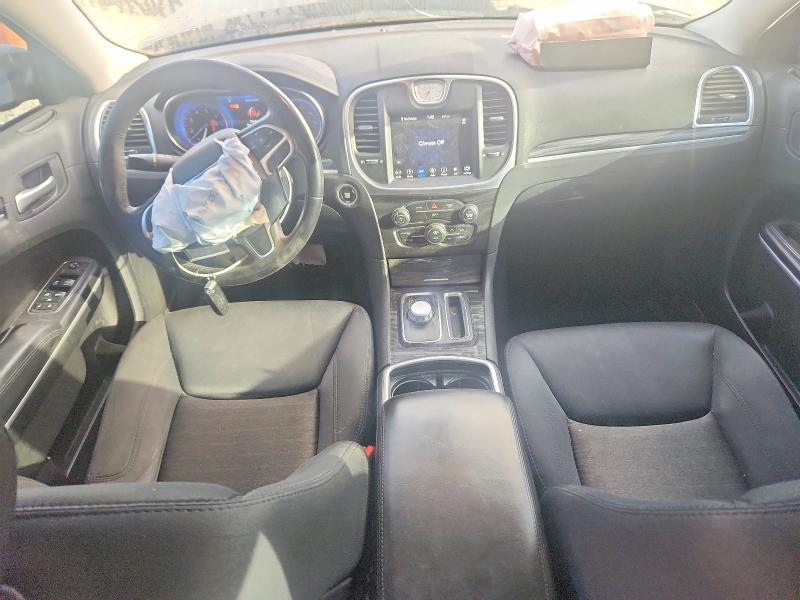 2019 Chrysler 300 Touring