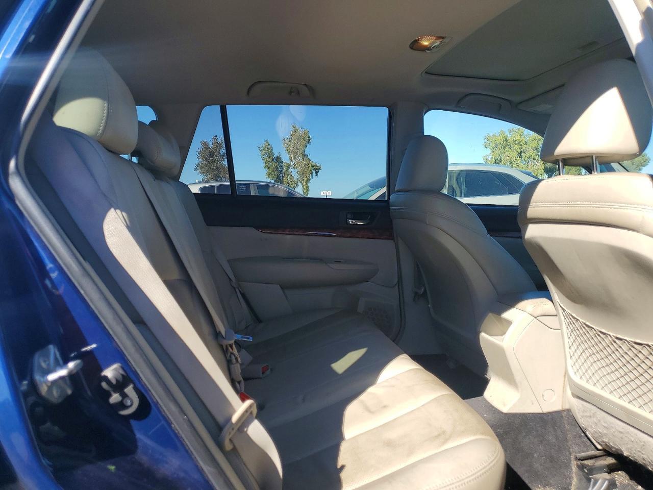 2010 Subaru Outback 2.5i Limited