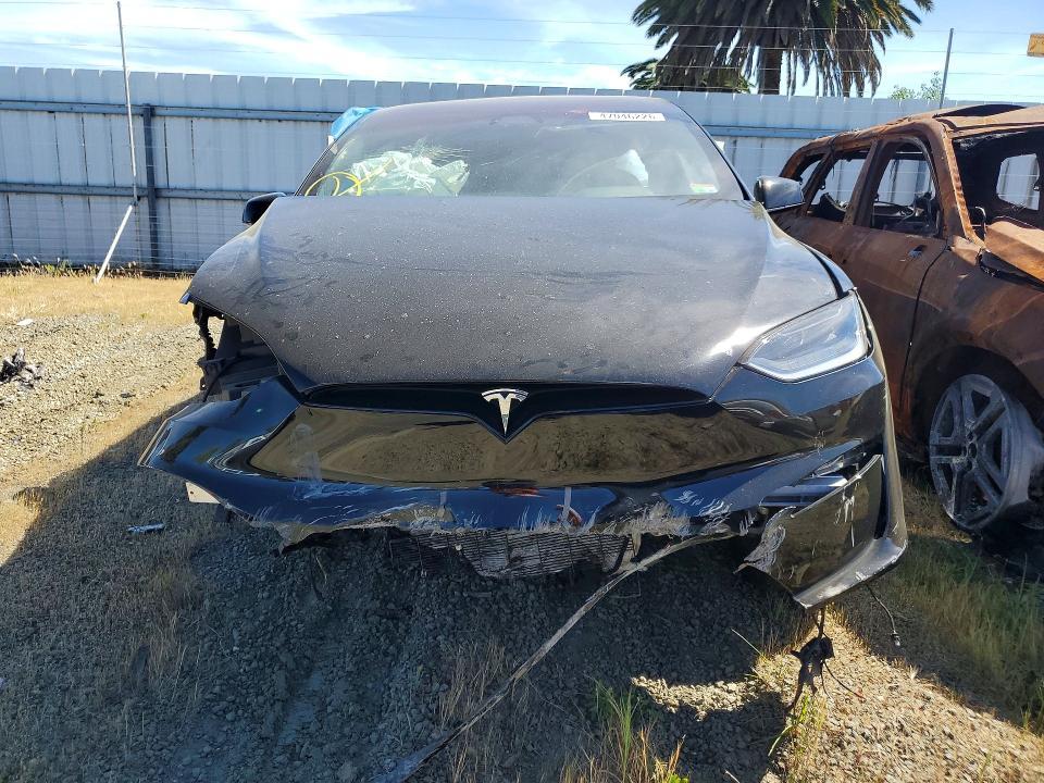 2023 Tesla Model x
