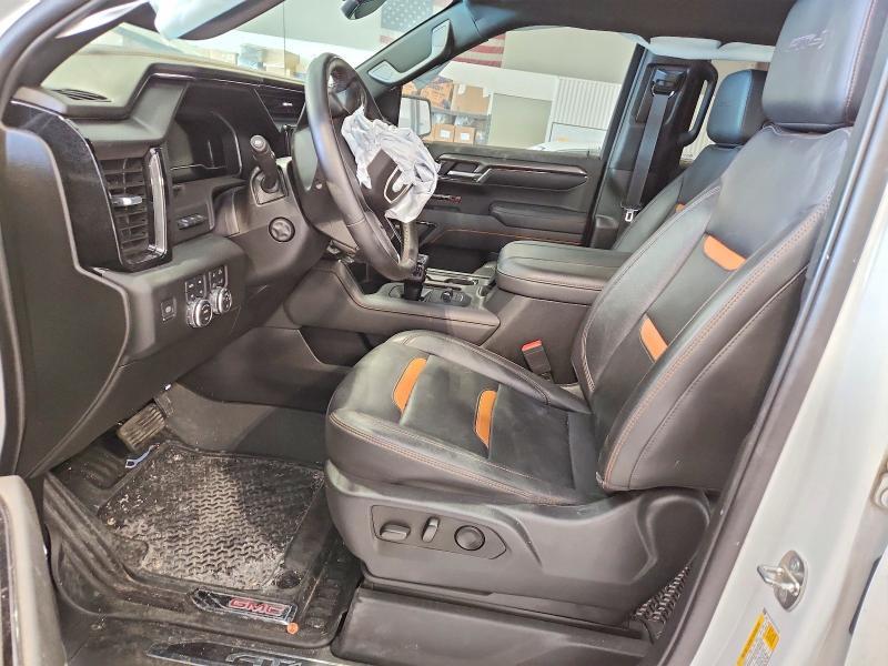 2023 GMC Sierra K1500 AT4