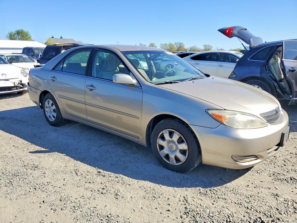 2002 Toyota Camry le