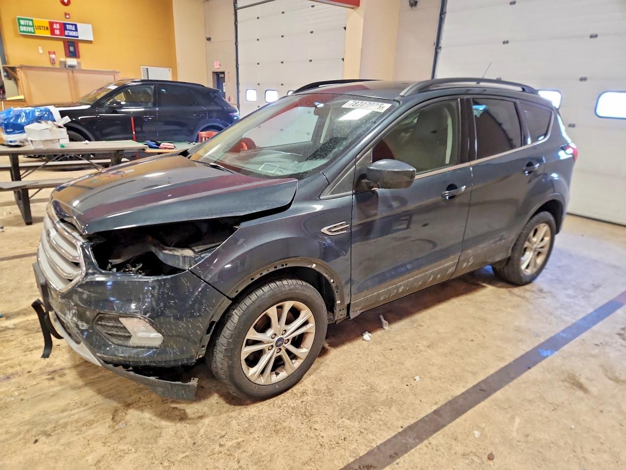 2019 Ford Escape sel