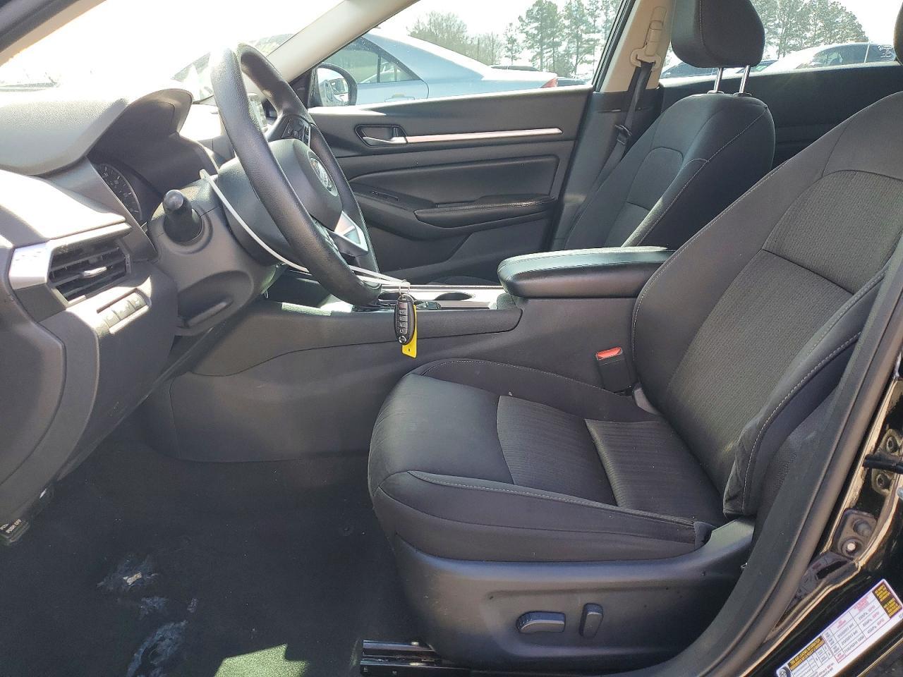2022 Nissan Altima 2.5 sv