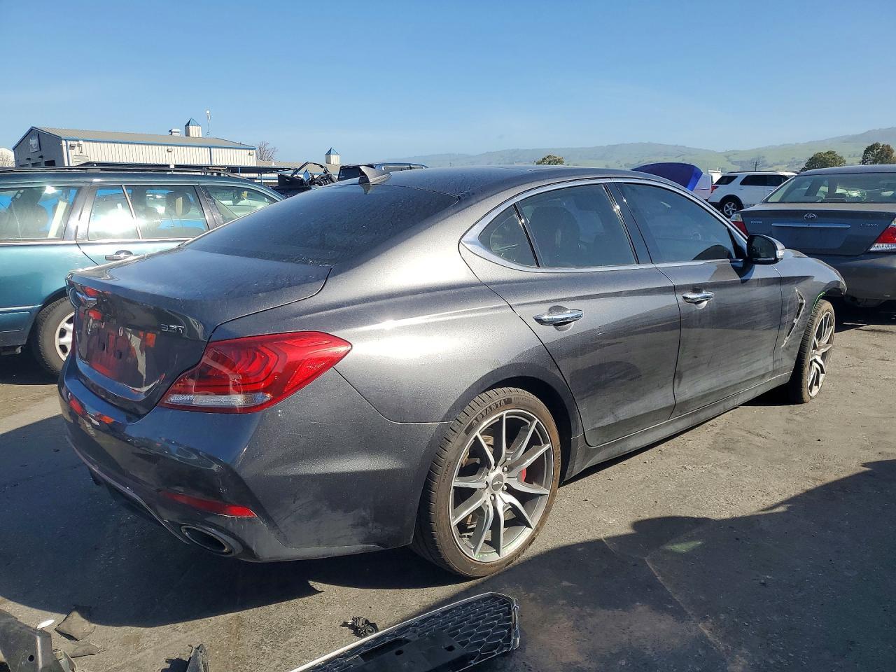 2020 Genesis G70 3.3t