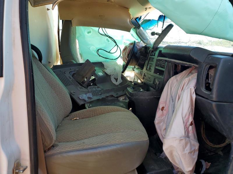 2020 Chev Rolet Express Delivery Truck