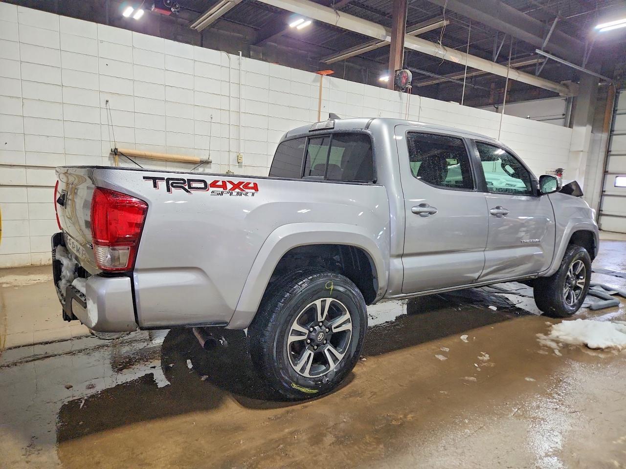 2016 Toyota Tacoma TRD Sport