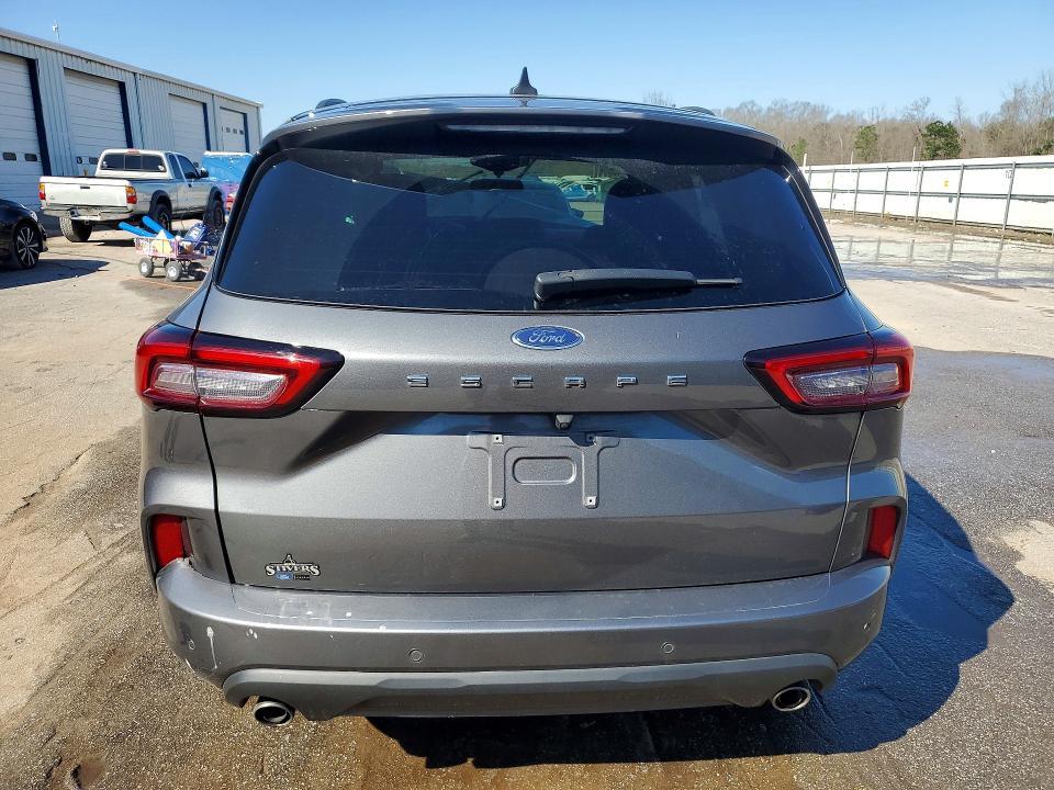 2023 Ford Escape st Line