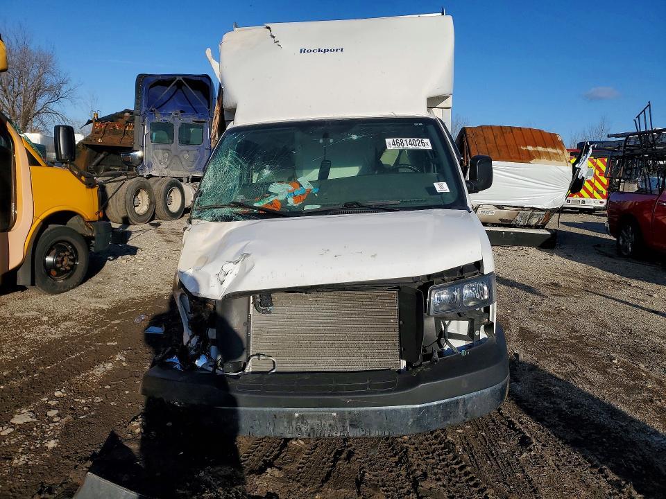 2021 Chev Express G3500