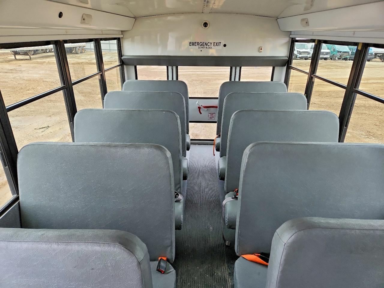 2013 Chev 2013 Collins Bantam G4500-School Bus