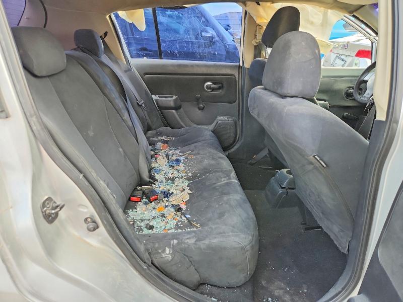 2009 Nissan Versa s