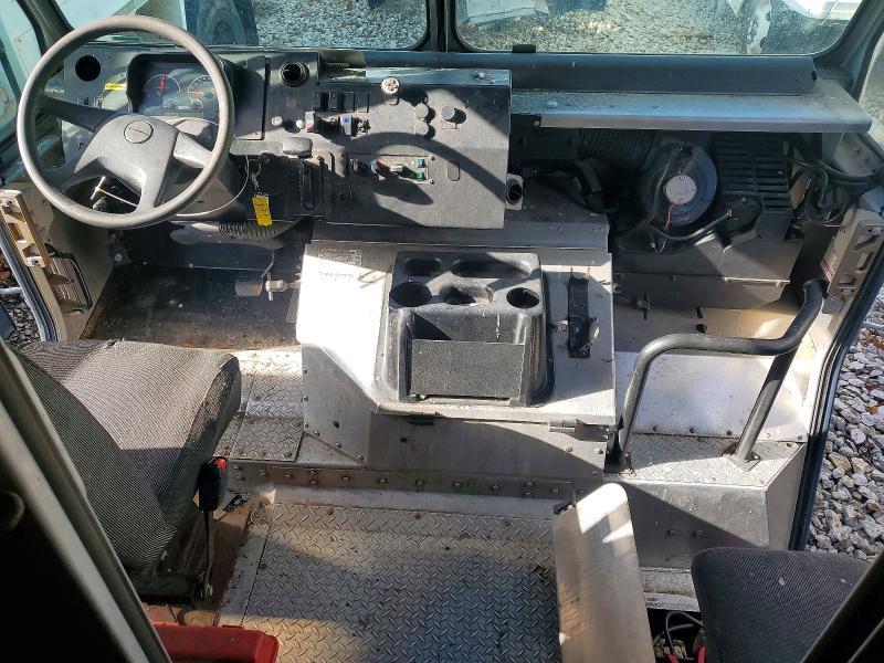 2020 Freightliner MT45G Chassis Delivery Truck