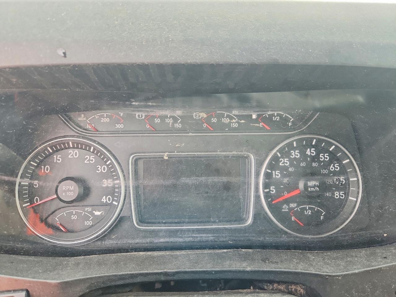 2021 International MV607 BOX Truck