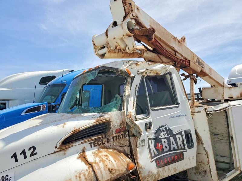 2005 International 4200 Bucket Truck