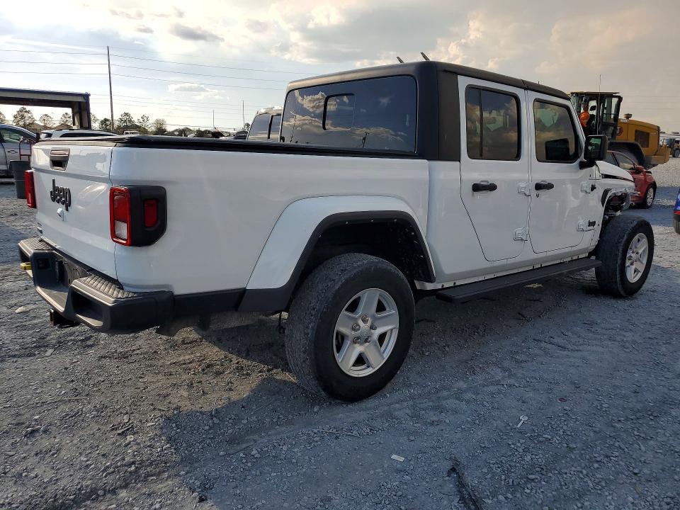 2022 Jeep Gladiator Sport