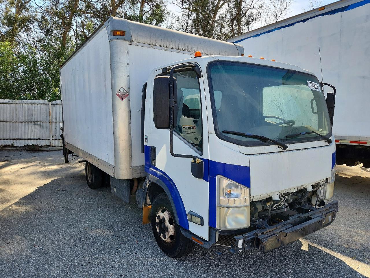 2011 Isuzu NPR HD BOX Truck