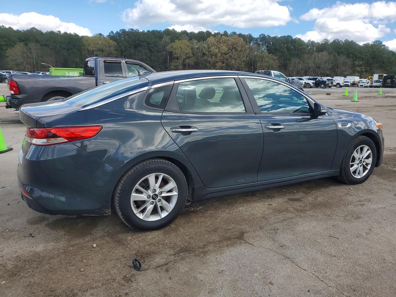 2016 KIA Optima lx