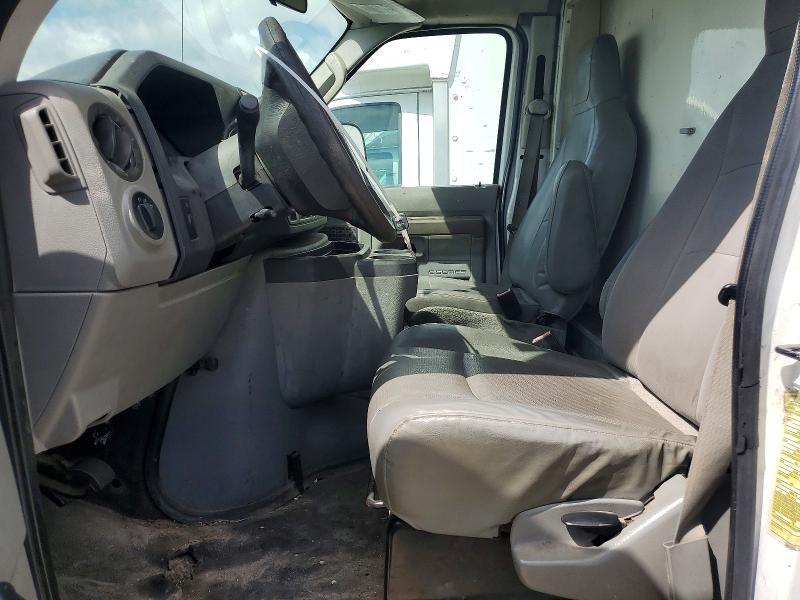 2011 Ford E350 BOX Truck