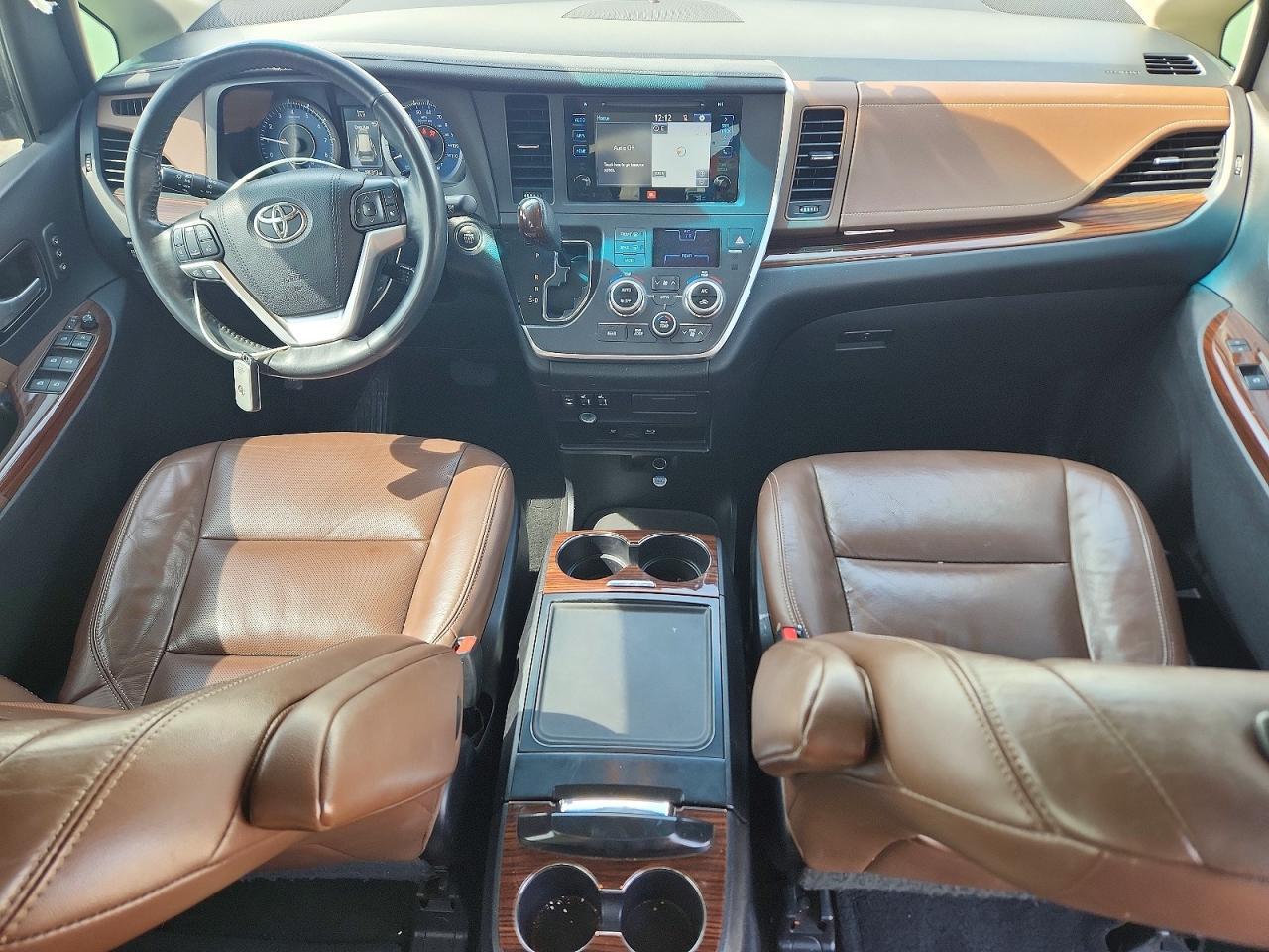 2015 Toyota Sienna Limited Premium 7-passenger