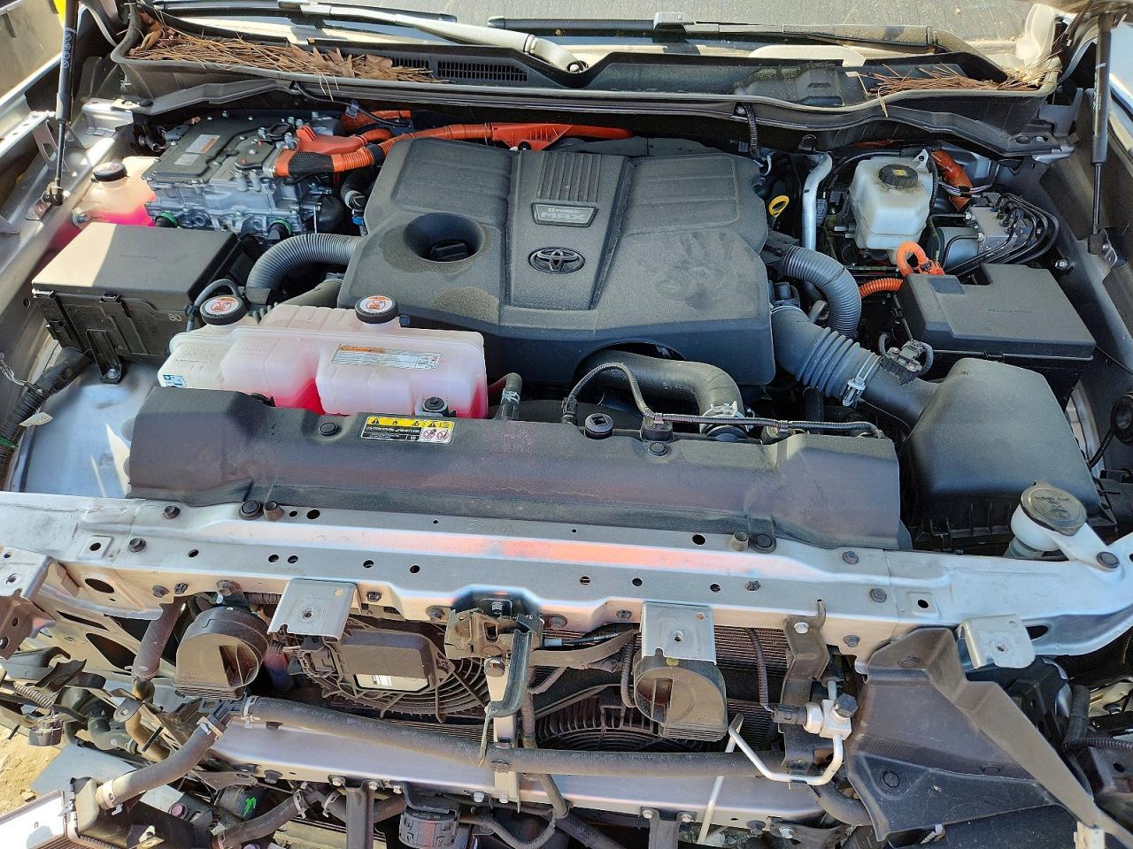 2024 Toyota Tundra Limited HV