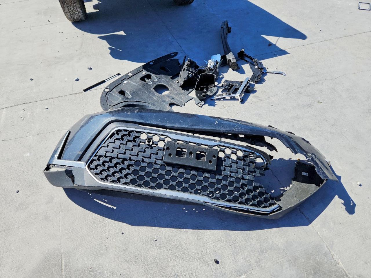 2024 GMC Sierra K2500 AT4