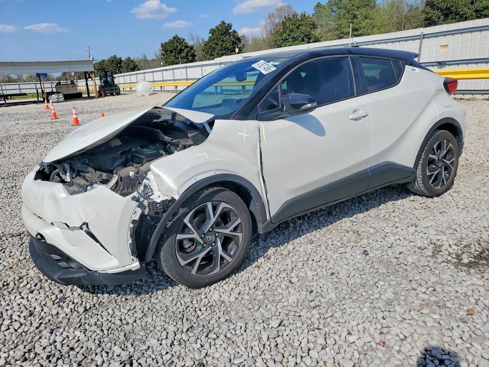 2019 Toyota C-hr xle