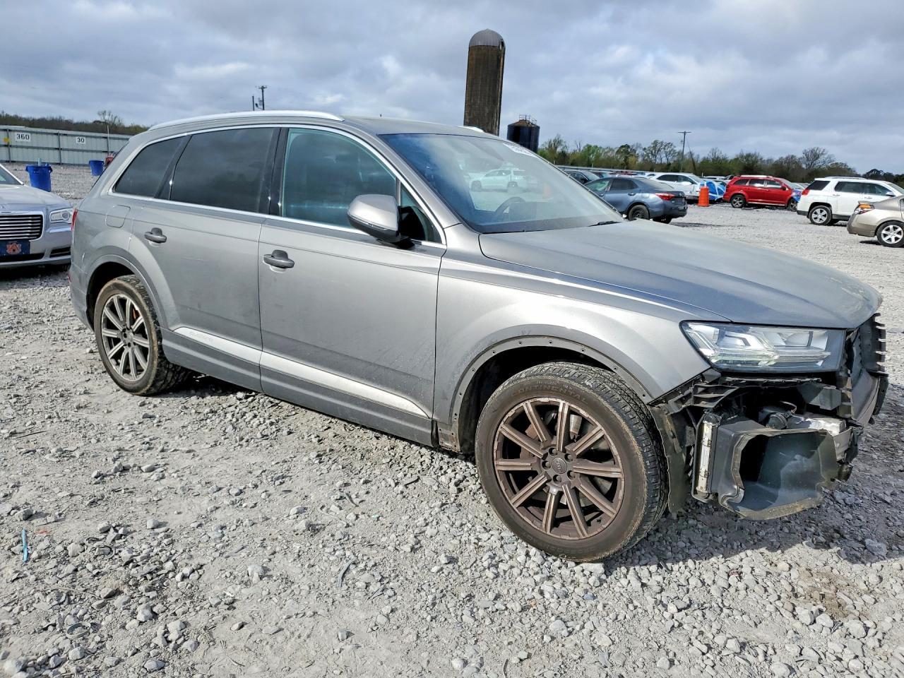 2017 Audi Q7 Premium Plus