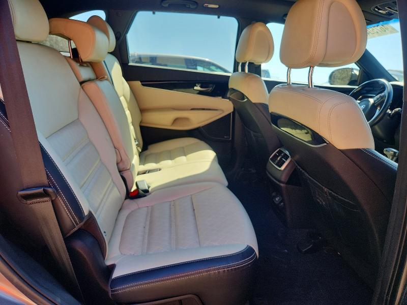 2016 KIA Sorento sx Limited V6